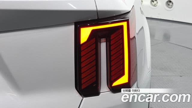 Kia Sorento 2024 — ფოტო 32/33