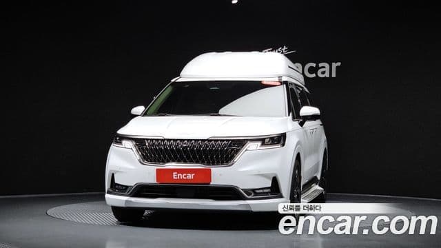 Kia Carnival 2023 — Фото 3/20