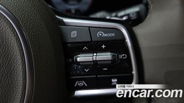 Kia Carnival 2023 — Şəkil 2/35