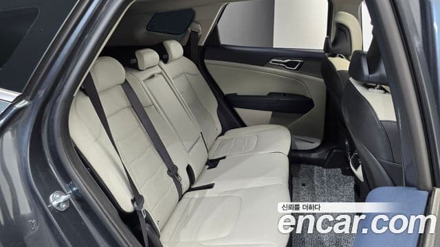 Kia Sportage 2025 — Фото 11/20