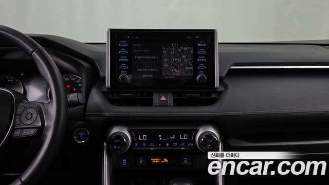 Toyota RAV4 2021 — Фото 14/20