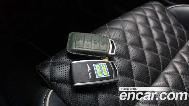 Genesis G70 2019 — Фото 15/20