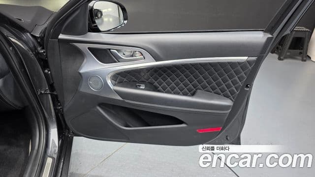 Genesis G70 2019 — ფოტო 9/43
