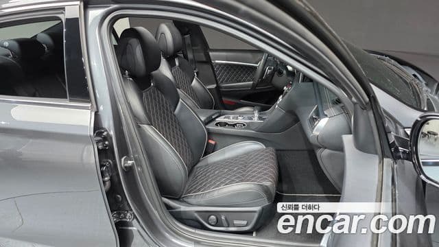 Genesis G70 2019 — ფოტო 35/43