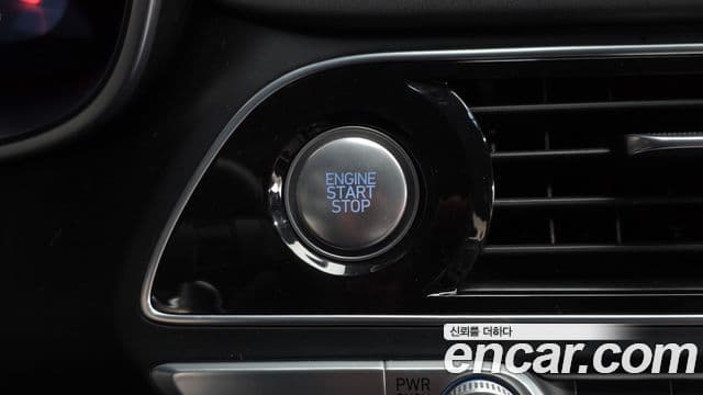 Genesis G70 2019 — ფოტო 19/43
