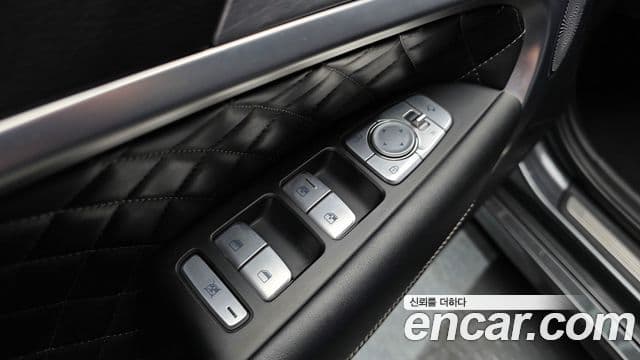 Genesis G70 2019 — ფოტო 2/43