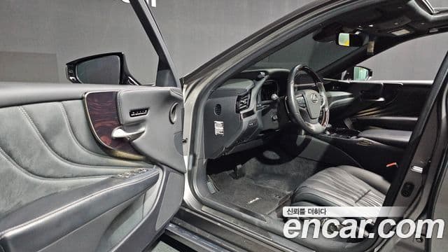 Lexus LS500 2021 — Şəkil 18/20
