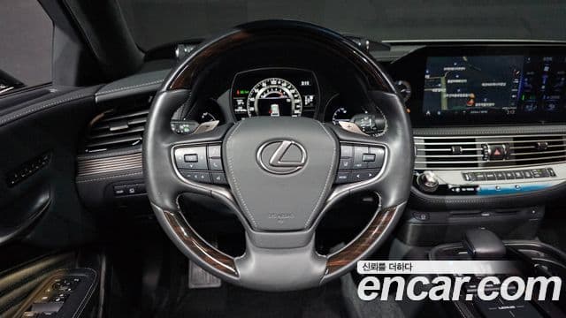 Lexus LS500 2021 — Şəkil 20/20