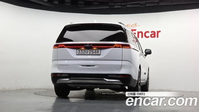 Kia Carnival 2021 — Фото 4/20