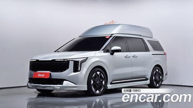 Kia Carnival 2025 — Фото 1/20