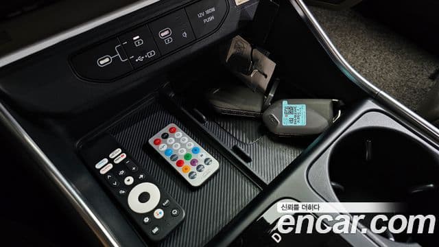 Kia Carnival 2025 — Фото 16/20