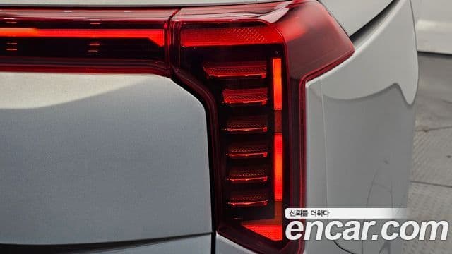 Kia Carnival 2025 — ფოტო 40/41