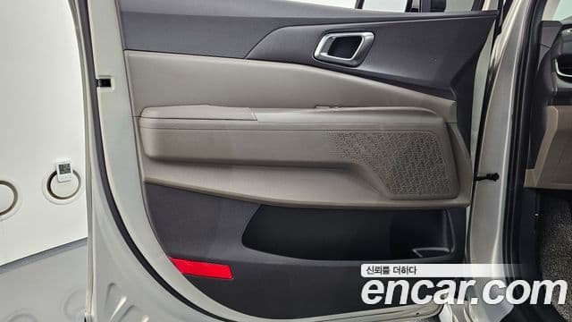 Kia Carnival 2025 — ფოტო 31/41