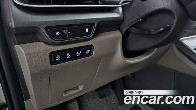 Kia Carnival 2025 — ფოტო 8/41