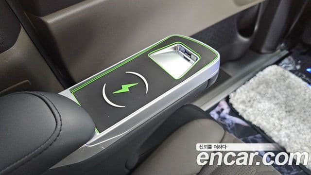 Kia Carnival 2025 — ფოტო 35/41