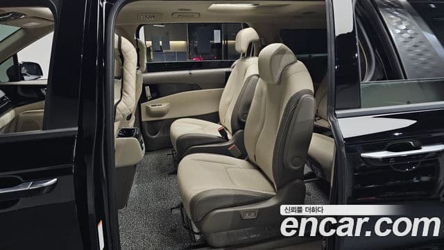 Kia Carnival 2024 — Фото 12/20