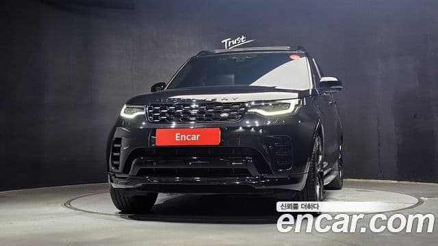 Land Rover Discovery 5 2023 — Фото 3/20
