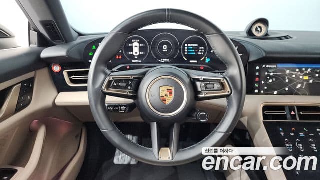 Porsche Taycan 2022 — ფოტო 30/36