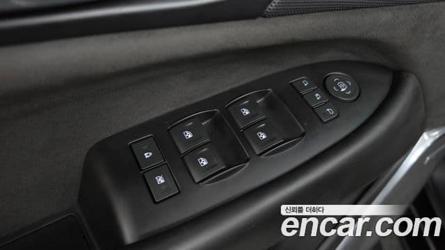 Cadillac Escalade 2020 — Şəkil 29/41