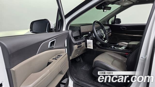 Kia Carnival 2023 — Фото 10/20