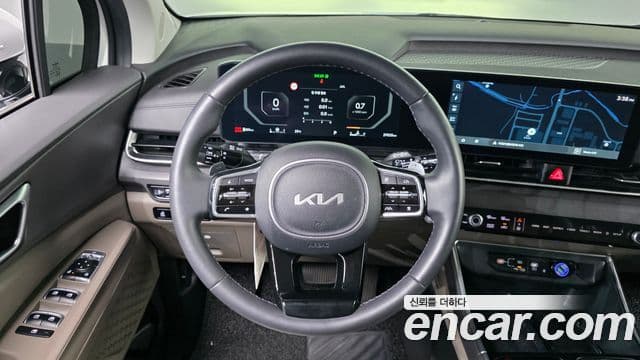 Kia Carnival 2023 — Фото 12/20