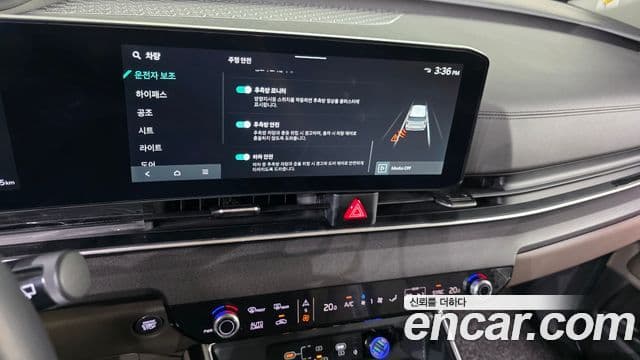 Kia Carnival 2023 — Фото 15/20