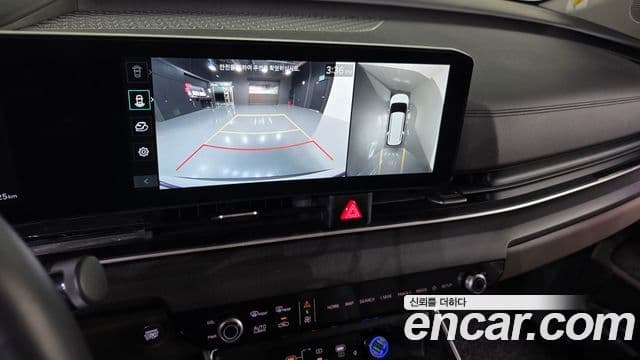 Kia Carnival 2023 — Фото 16/20
