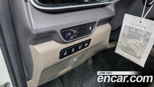 Kia Carnival 2023 — Фото 17/20