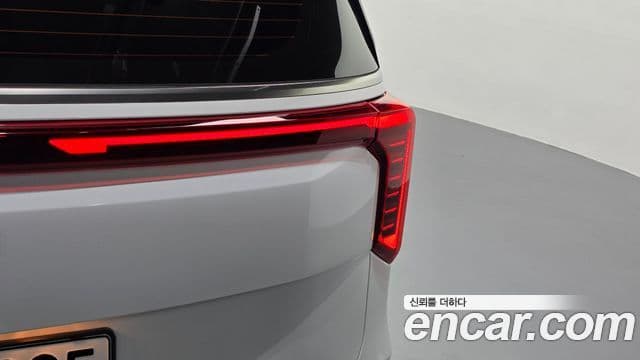Kia Carnival 2023 — Şəkil 4/34