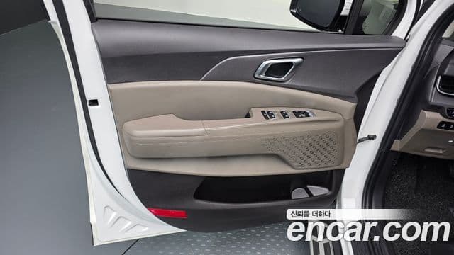 Kia Carnival 2023 — Şəkil 5/34