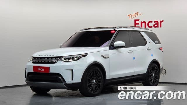 Land Rover Discovery 5 2020 — Фото 1/20