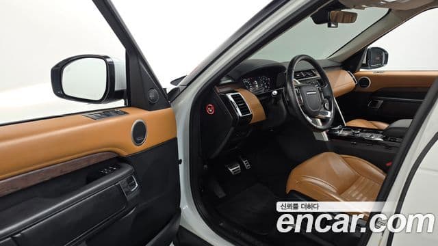 Land Rover Discovery 5 2020 — Фото 10/20
