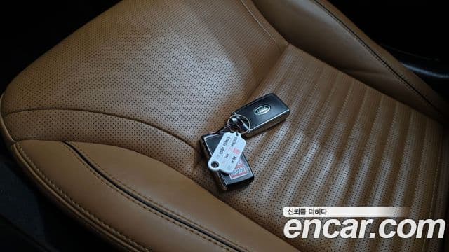 Land Rover Discovery 5 2020 — Фото 16/20