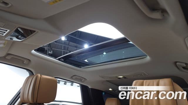 Land Rover Discovery 5 2020 — Фото 18/20