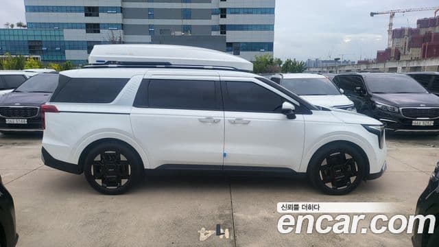Kia Carnival 2024 — Фото 1/20