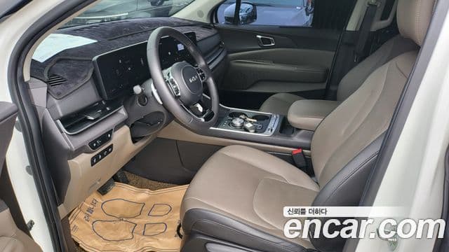 Kia Carnival 2024 — Фото 12/20