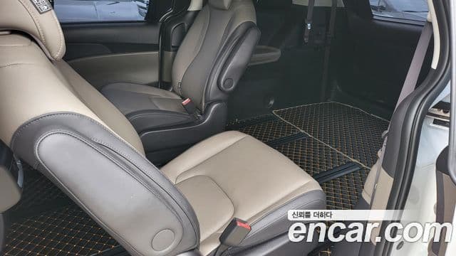 Kia Carnival 2024 — Фото 14/20
