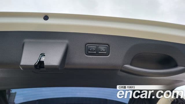 Kia Carnival 2024 — Фото 15/20
