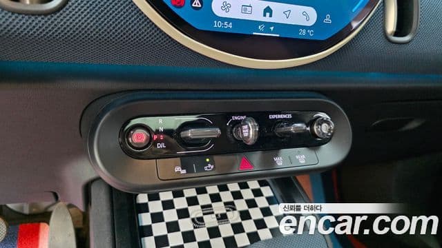 Mini Cooper S Countryman 2025 — Фото 9/20