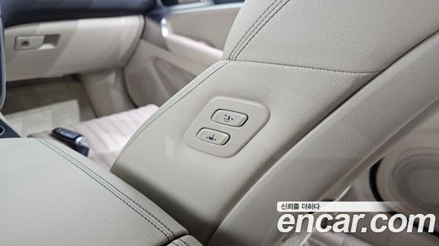 Genesis G70 2023 — Şəkil 9/36