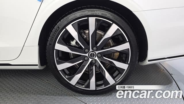 Volvo S90 2025 — Şəkil 17/34