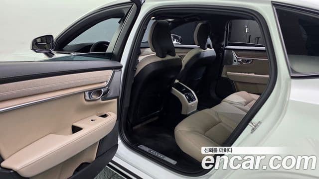 Volvo S90 2025 — Şəkil 13/38