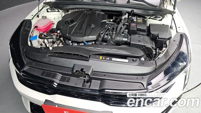 Kia K5 2023 — Photo 5/20