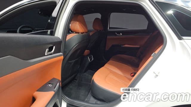 Kia K5 2023 — Photo 16/20