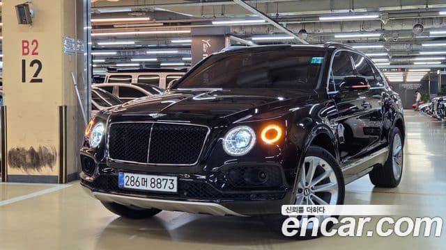 Bentley Bentayga 2020 — Photo 12/20