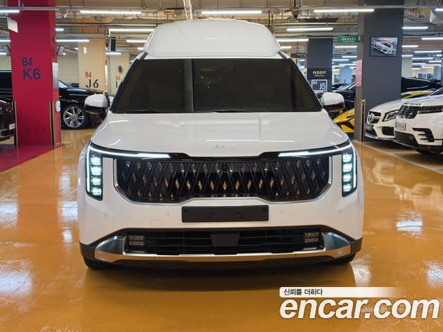 Kia Carnival 2025 — Фото 2/19