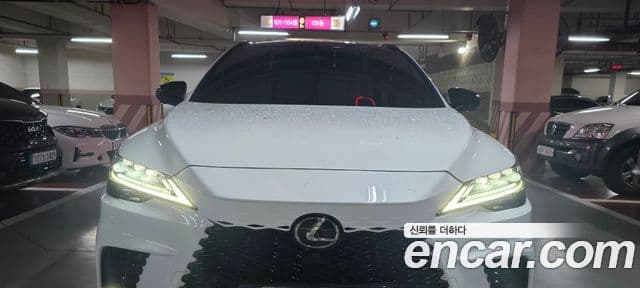 Lexus RX500h 2025 — Фото 1/9