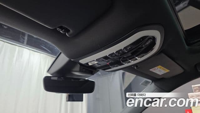 Porsche Macan 2019 — ფოტო 10/32