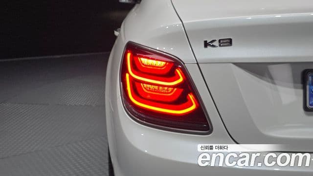 Kia The K9 2018 — Şəkil 30/37