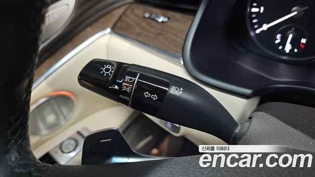 Kia The K9 2018 — Şəkil 33/37